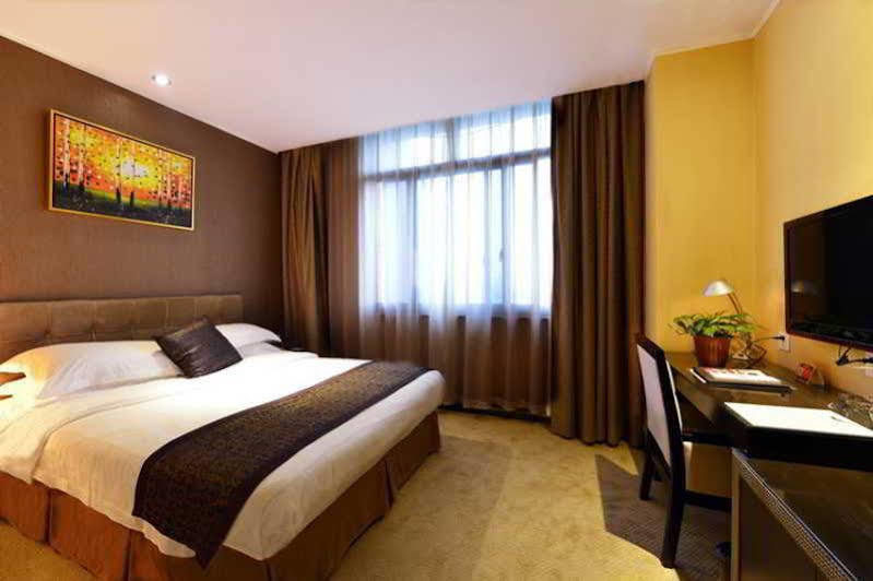 Kingtown Hotel Hongmei Shanghai Exterior foto